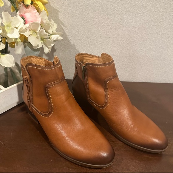 PIKOLINOS Shoes - Women's Pikolinos Daroca Braided detail Zipper closure Ankle Bootie  size 41!!